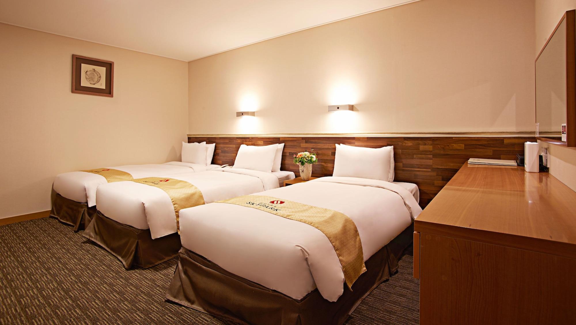 Hotel Skypark Myeongdong 1 3*