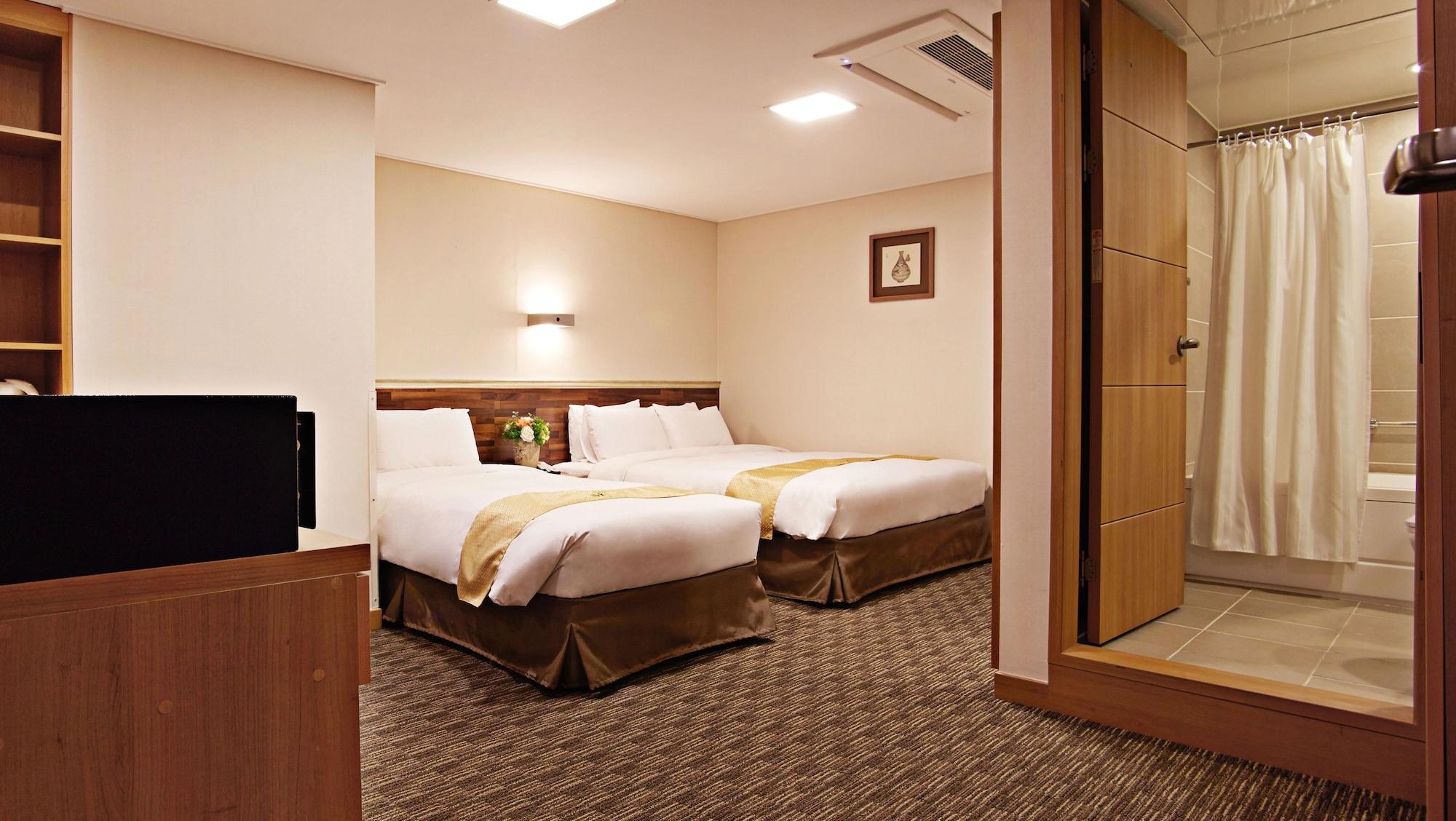 Skypark Myeongdong 1 Hotel 3*